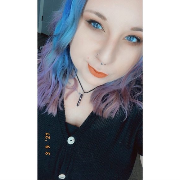 Meet your Posher, Elizabeth - Picture 1 of 1